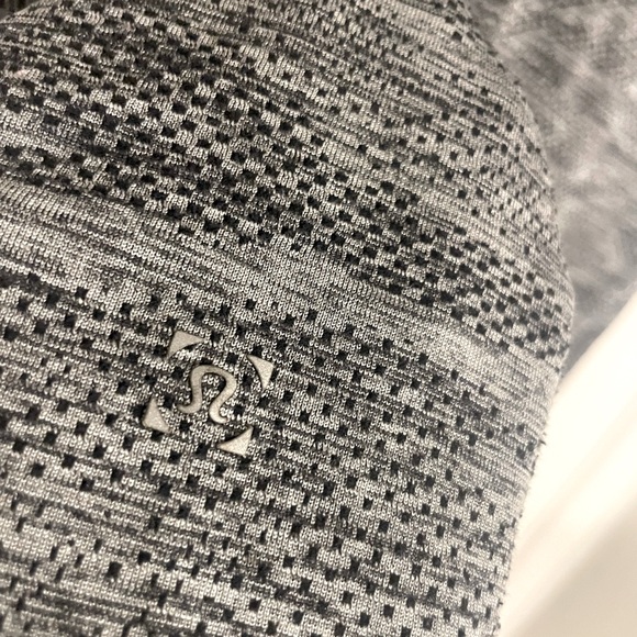 Lululemon Men’s Metal Vent Tech Short Sleeve Shirt - Picture 3 of 3